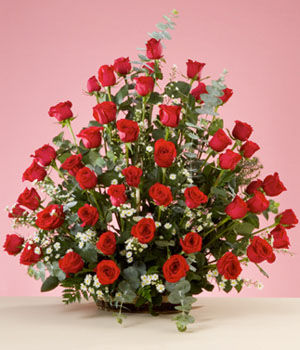 50 Red Rose Round Basket